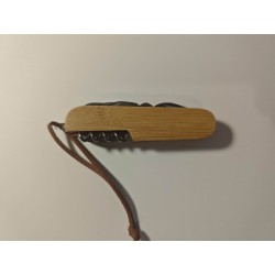Couteau multifonction en bois gravé | Aga