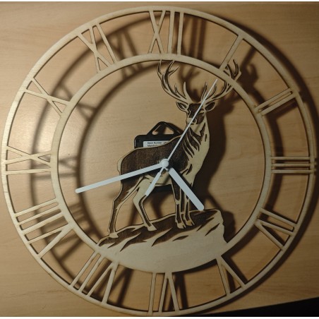Horloge bois personnalisable cerf