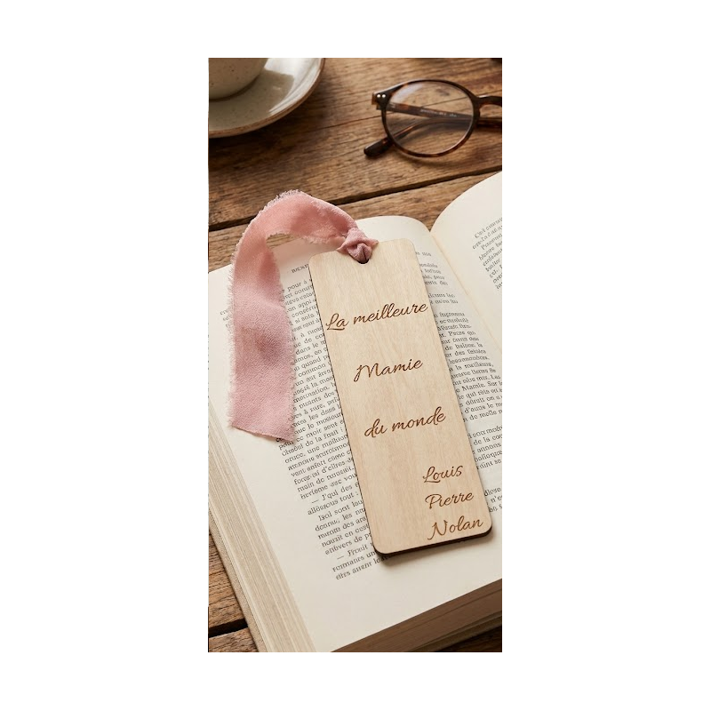 Cadeau Mamie : Marque-page en Bois Personnalisé avec Gravure