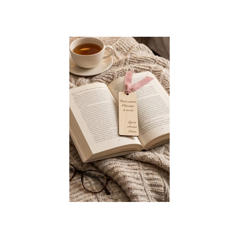 Cadeau Mamie : Marque-page en Bois Personnalisé avec Gravure