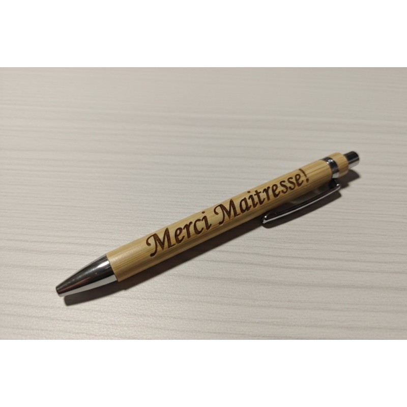 Stylo en Bambou Personnalisé – Gravure Laser (Max 15 caractères)